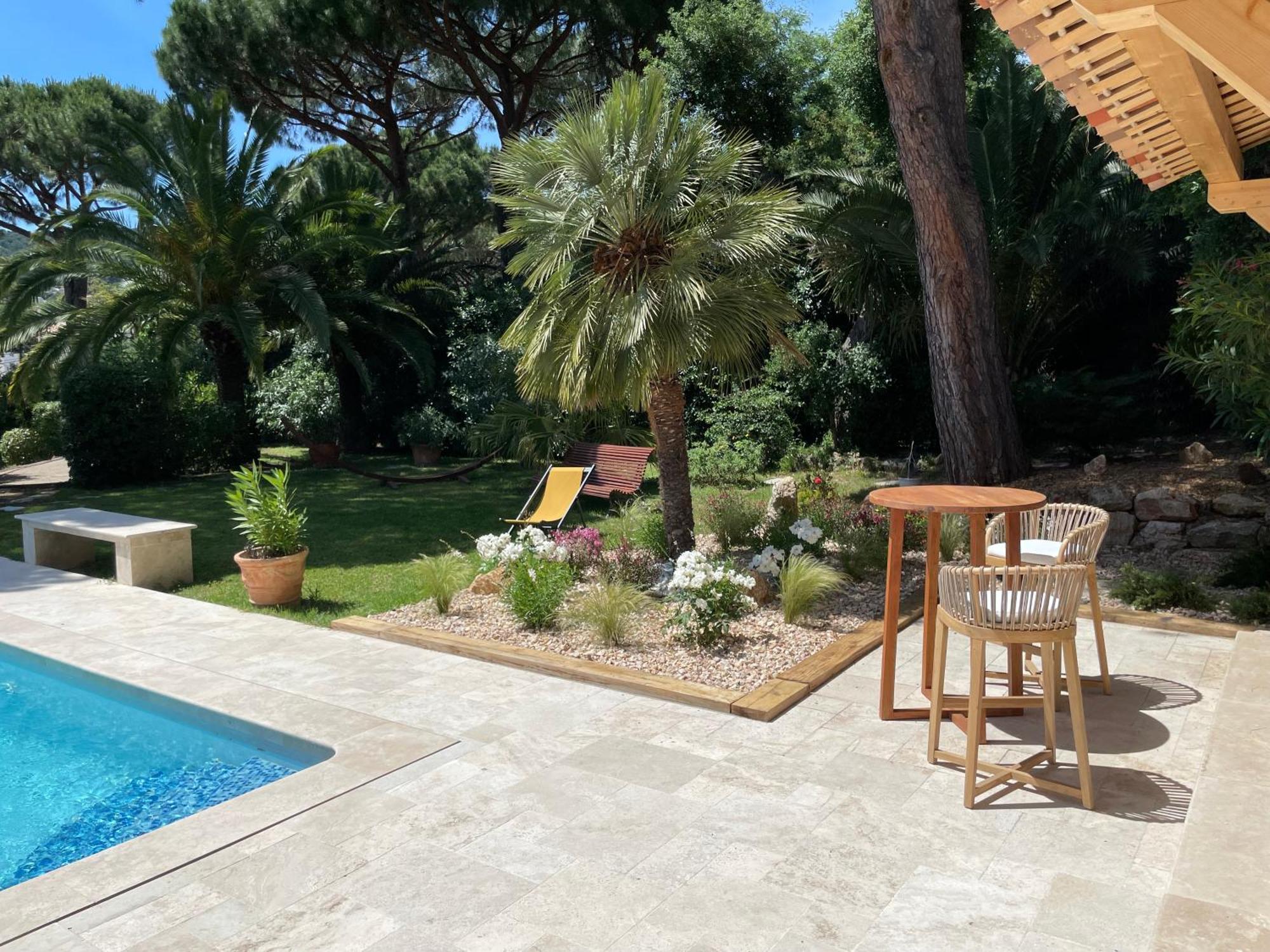 La Beluga Hotel Sainte-Maxime Bagian luar foto