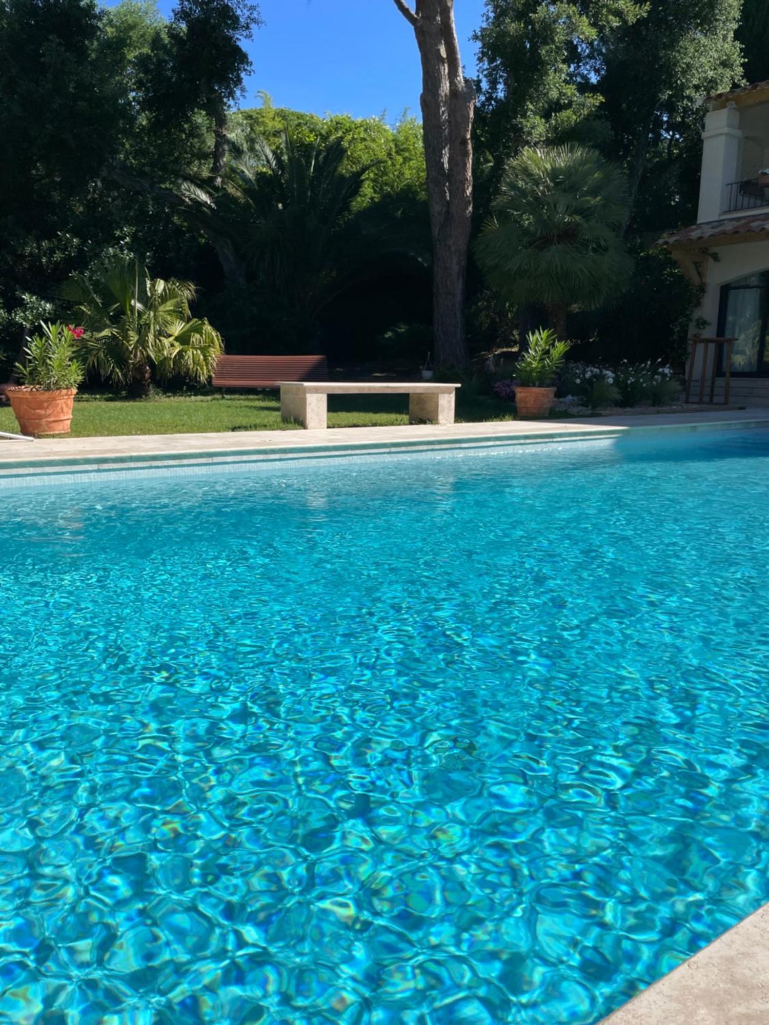 La Beluga Hotel Sainte-Maxime Bagian luar foto
